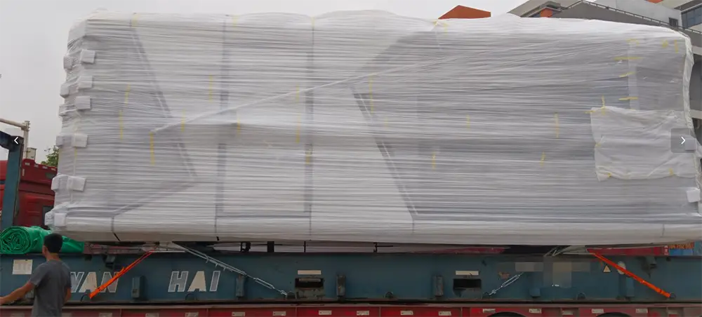 truck packaging and transportation of capsule house (1)